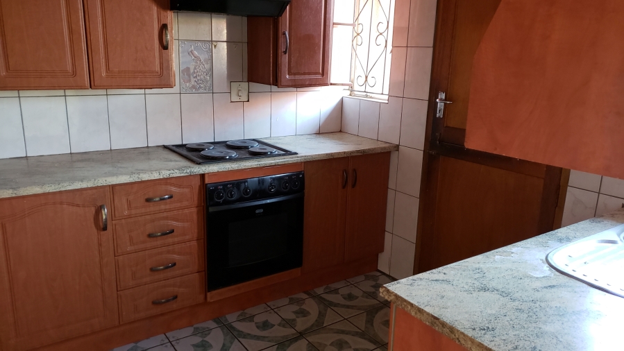 3 Bedroom Property for Sale in Geelhoutpark North West